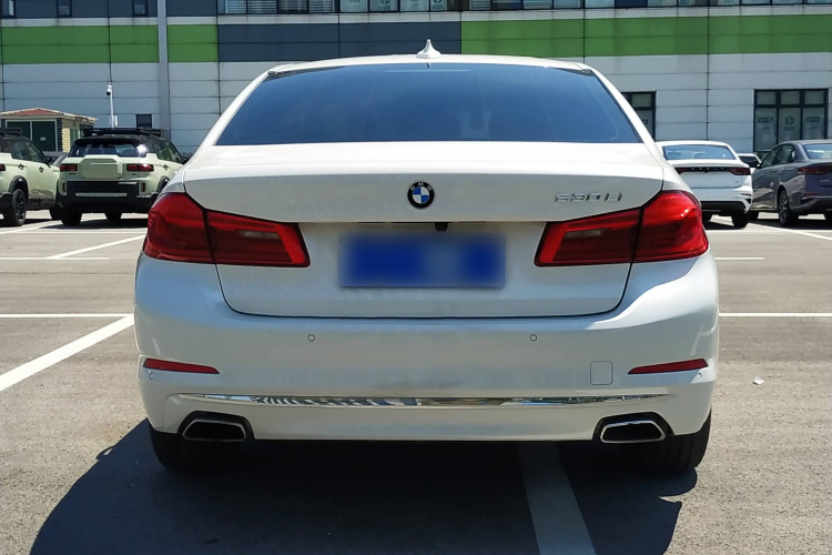 宝马5系 2018款 530Li 领先型 豪华套装车身外观6005