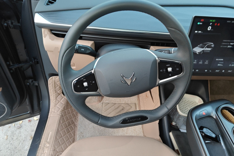 ARCFOX极狐 极狐 阿尔法T5(ARCFOX αT5) 2025款 520 PRO中控内饰13