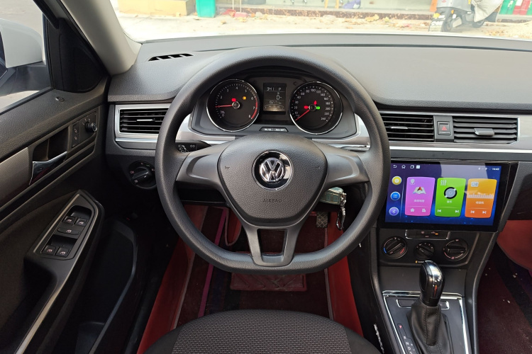 大众 宝来 2018款 1.5L 自动时尚型中控内饰13