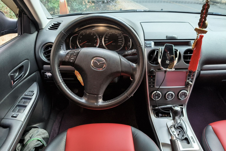 马自达6 2013款 2.0L 自动时尚型中控内饰13