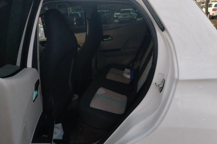 江铃集团新能源 易至EV2 2024款 201km 舒适型中控内饰7004