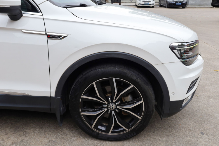 大众 途观L 2018款 380TSI 自动四驱旗舰版局部细节9008