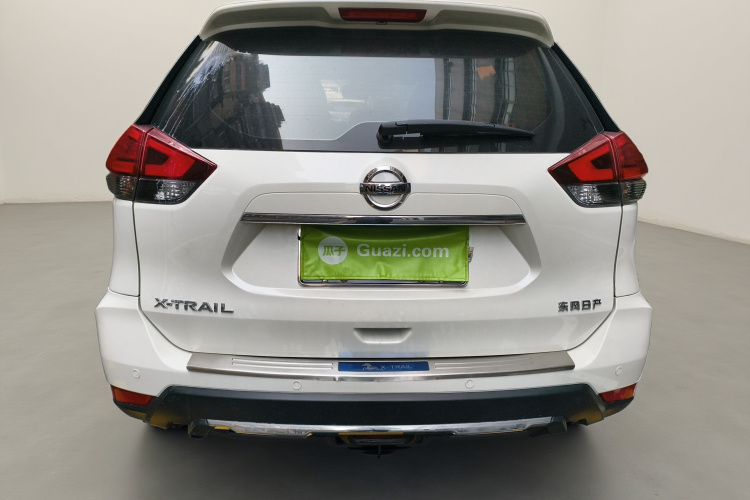 日产 奇骏 2017款 2.0L CVT舒适版 2WD车身外观6