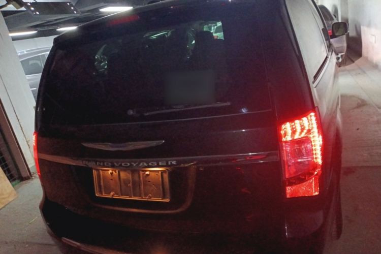 克莱斯勒 大捷龙(进口) 2014款 3.6L 舒适版车身外观6