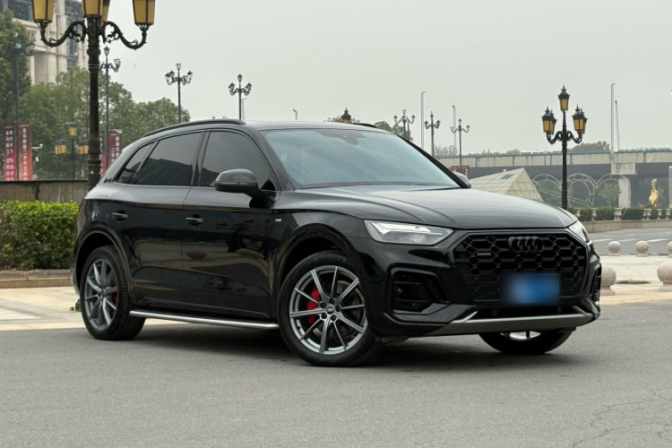 奥迪Q5L 2022款 45T 豪华动感型车身外观6007