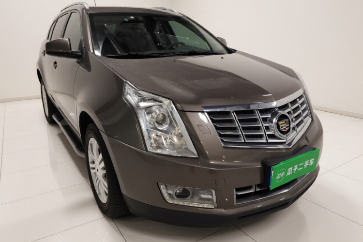 凯迪拉克SRX 2015款 3.0L 精英型车身外观3