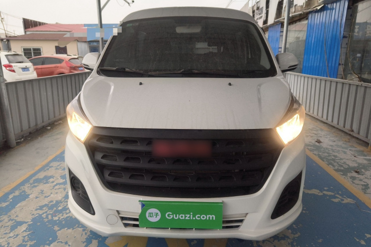 金杯 金海狮M经典 2022款 1.5L 工程狮客车 6座车身外观2