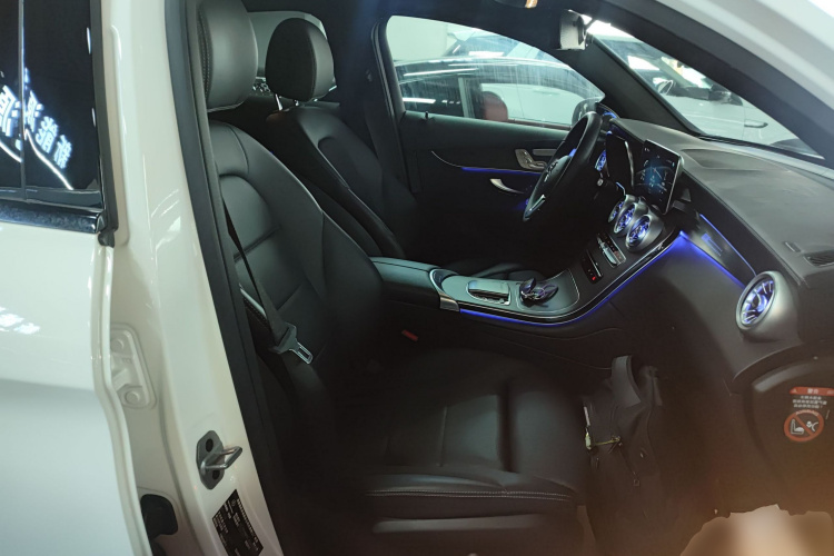 奔驰GLC轿跑 2022款 改款 GLC 300 4MATIC 轿跑SUV局部细节41