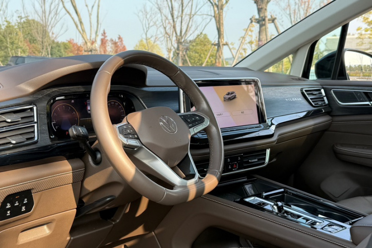 大众 威然 2022款 330TSI 豪华版中控内饰7011