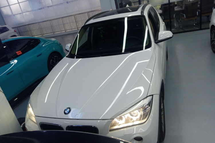 宝马X1 2014款 sDrive18i 领先型车身外观6001