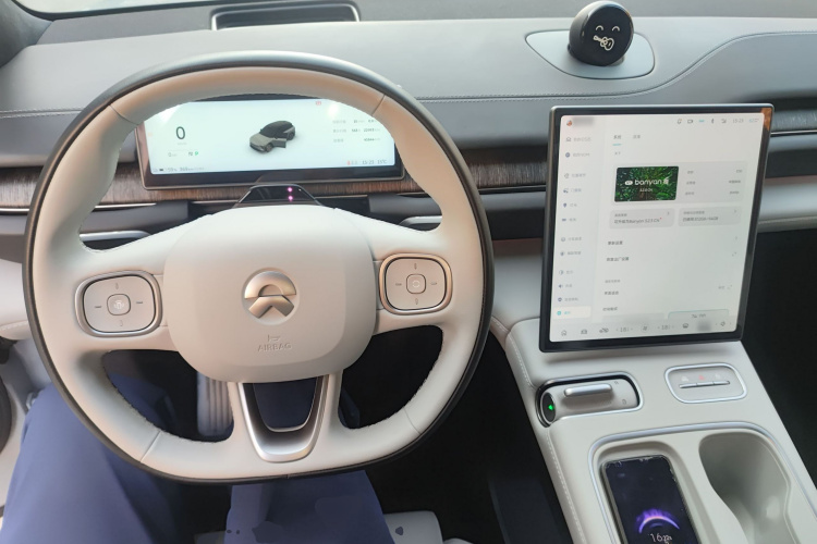 蔚来ES6 2024款 75kWh中控内饰12