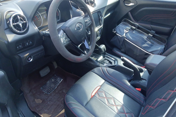 东南DX3 2018款 1.5T CVT尊贵型中控内饰19