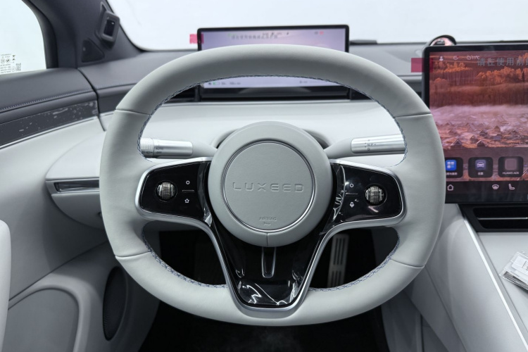 鸿蒙智行 智界S7 2024款 Pro中控内饰7004