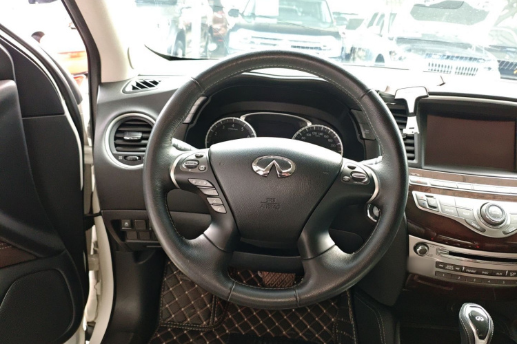 英菲尼迪QX60(进口) 2018款 2.5 S/C Hybrid 两驱卓越版 国VI中控内饰13