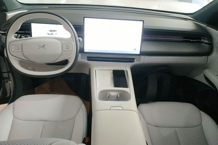 小鹏G6 2025款 625 长续航 Max 科技版中控内饰12