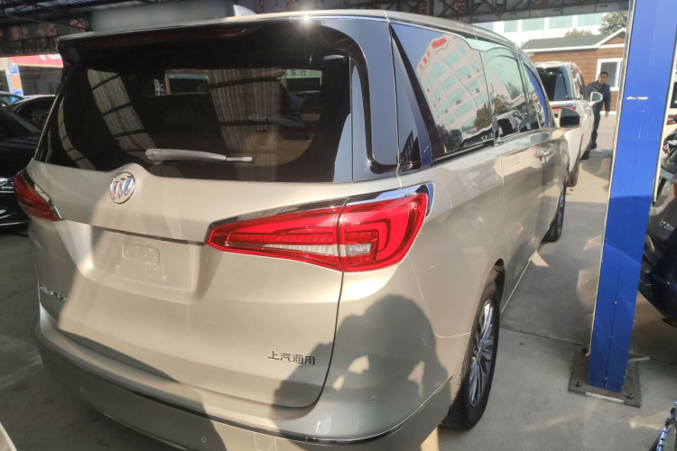 别克GL8 2017款 ES 28T 豪华型 国V车身外观7