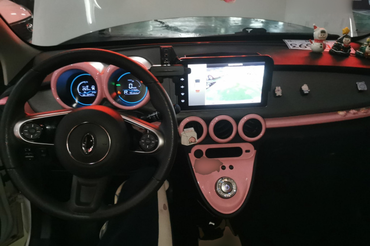 欧拉黑猫 2021款 301km 基础型中控内饰7002