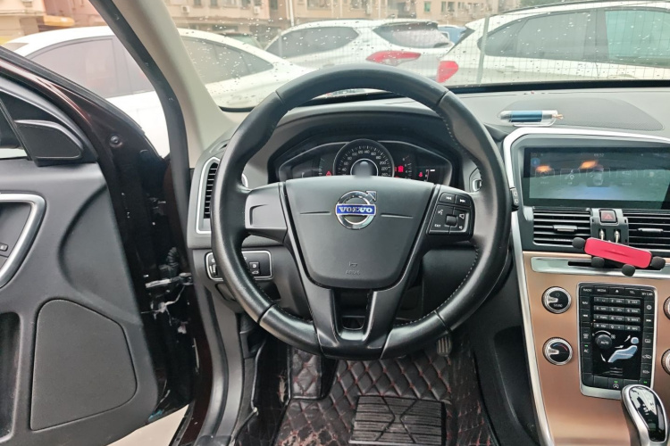 沃尔沃XC60 2017款 T5 智行升级版中控内饰13