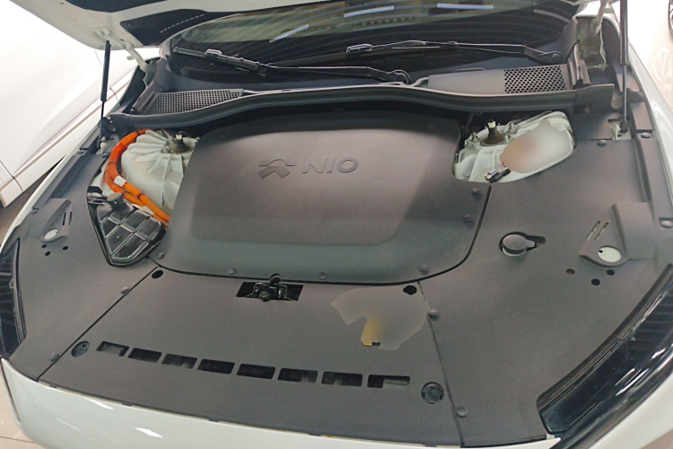 蔚来ET7 2022款 100kWh 首发版机舱底盘24