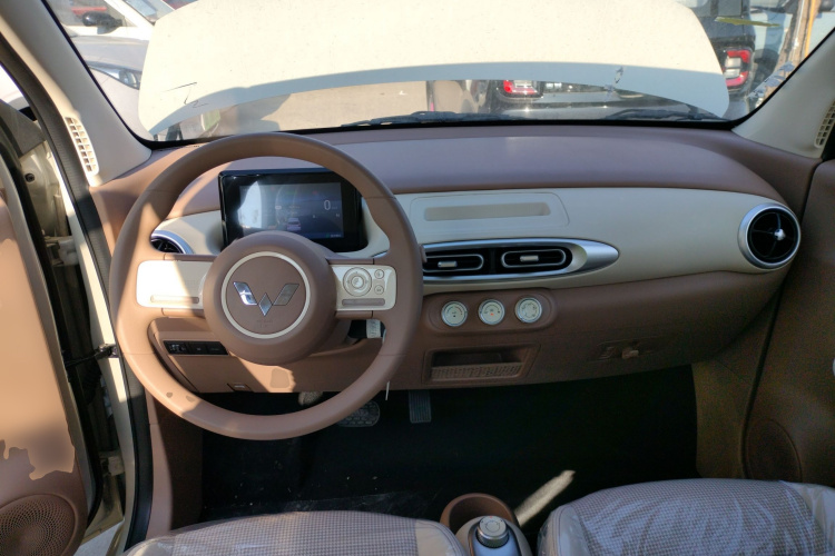 五菱汽车 宏光MINIEV 2025款 四门版 进阶款中控内饰12