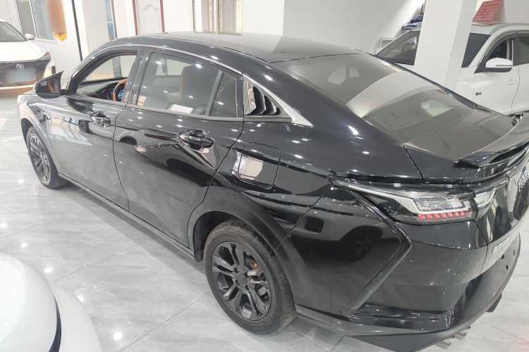 东风风神 奕炫 2023款 马赫版 1.5L 自动追风版车身外观6003