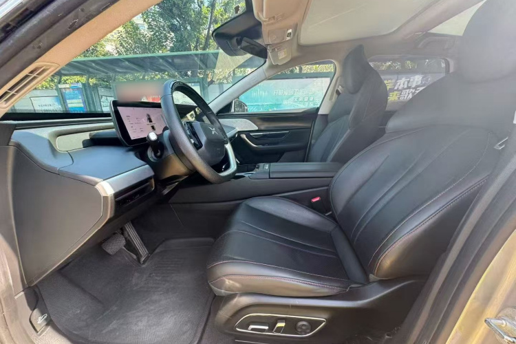 小鹏P7 2020款 586E中控内饰19