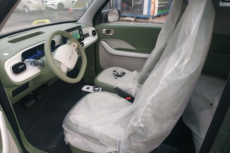 吉利银河 2025款 210km 熊猫骑士局部细节19