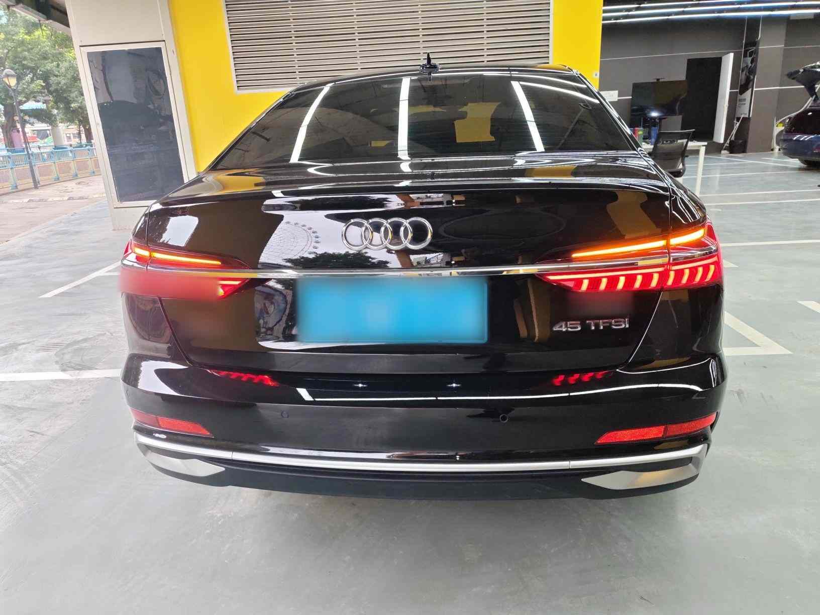 奥迪A6L 2024款 45 TFSI 臻选动感型(3)