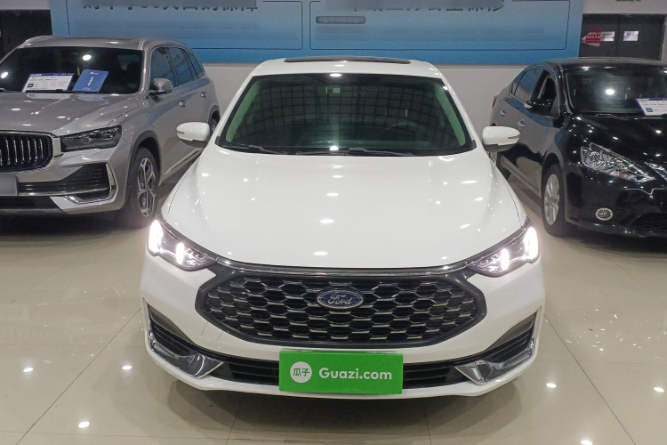 福特 福睿斯 2021款 1.5L 自动钻石版车身外观2