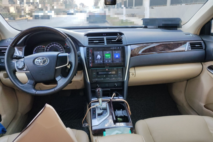 丰田 凯美瑞 2015款 2.0G 领先版中控内饰12