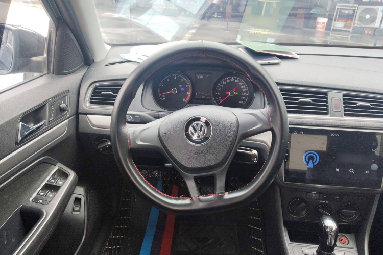 大众 朗逸 2017款 1.6L 自动风尚版局部细节13