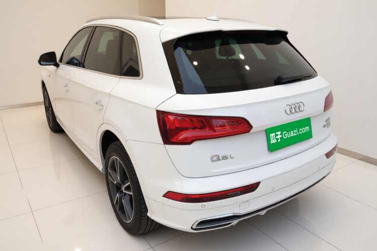 奥迪Q5L 2020款 改款 40 TFSI 荣享时尚型车身外观5