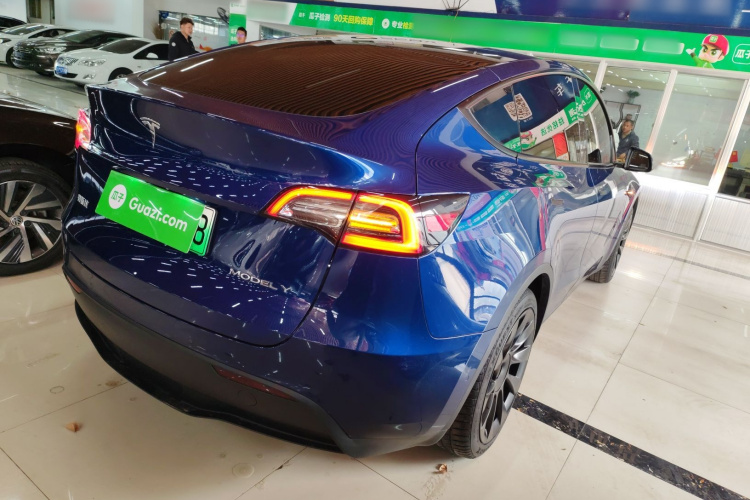 特斯拉 Model Y 2022款 改款 后轮驱动版车身外观6005
