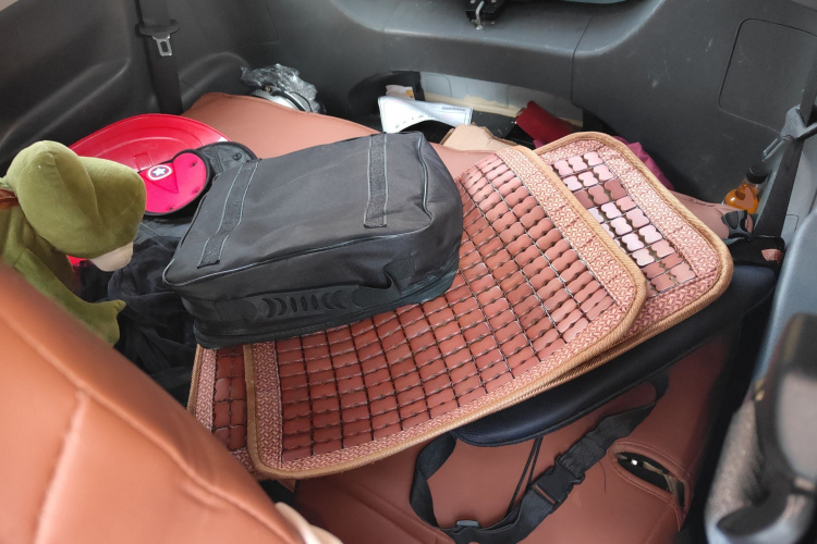 吉利银河 2023款 熊猫mini 200km 耐力熊中控内饰21