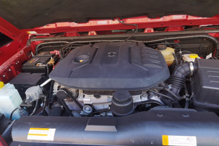 北京BJ40 2018款 PLUS 2.3T 自动四驱旗舰版 国V局部细节24