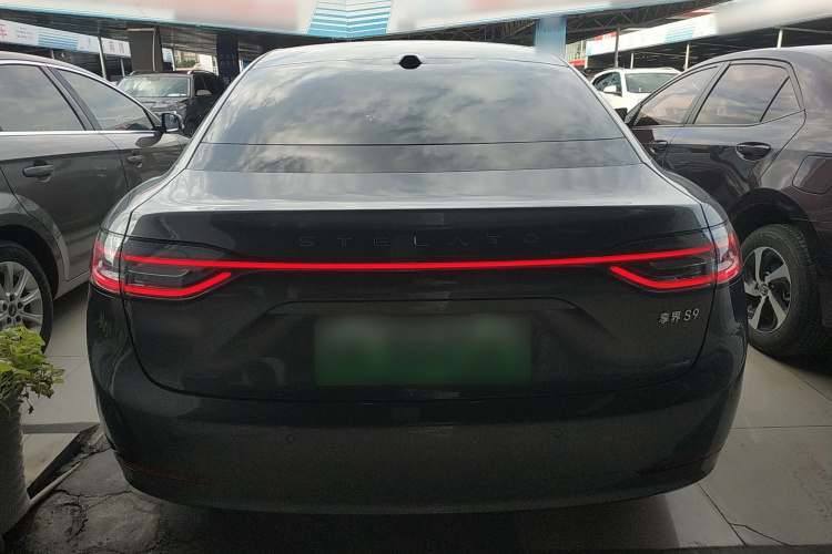 鸿蒙智行 享界S9 2024款 纯电 Ultra 四驱旗舰版车身外观6004