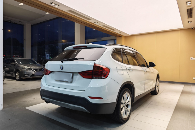 宝马X1 2013款 sDrive18i 时尚型车身外观6003