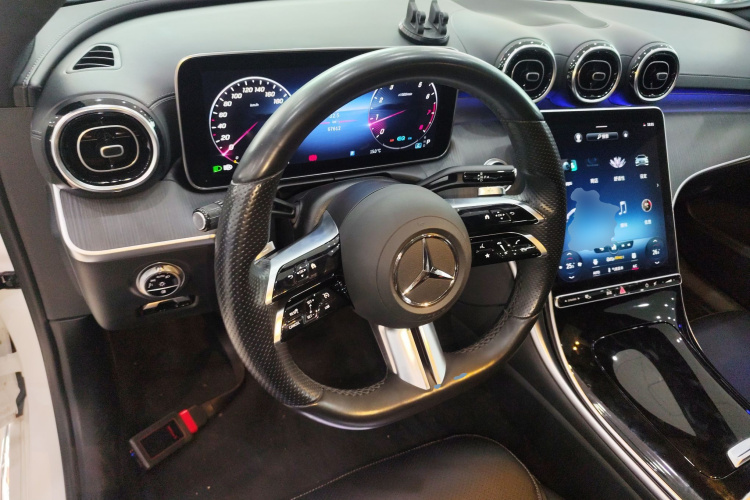奔驰C级 2022款 改款 C 200 L 运动版中控内饰13