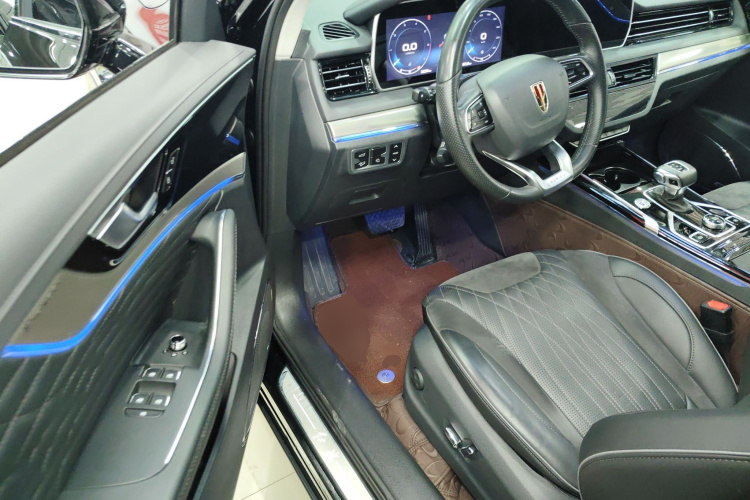 红旗HS5 2022款 改款 2.0T 智联旗享版中控内饰20