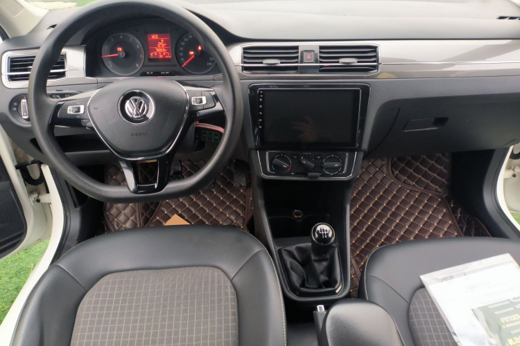 大众 桑塔纳 2016款 1.6L 手动舒适版中控内饰7002