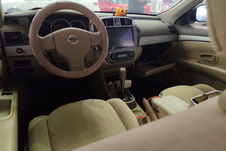 日产 轩逸 2018款 经典 1.6XE+ CVT领先版中控内饰12