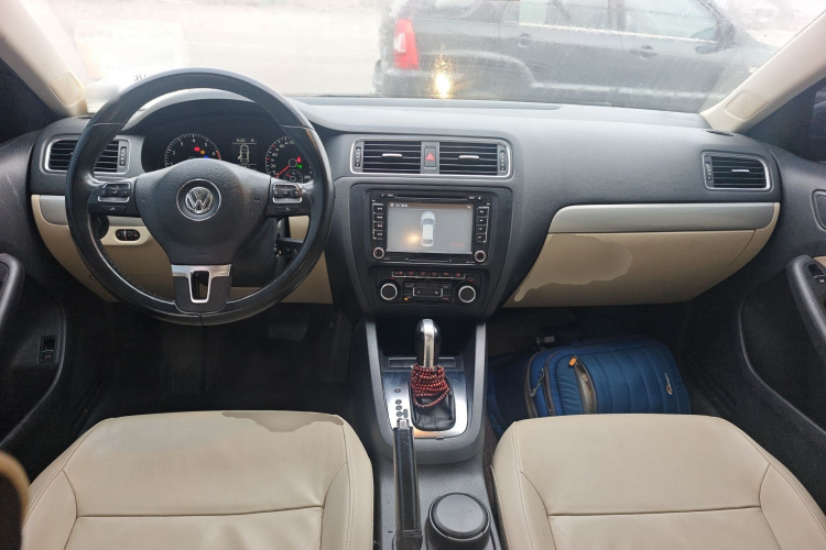 大众 速腾 2014款 改款 1.4TSI 自动豪华型中控内饰12