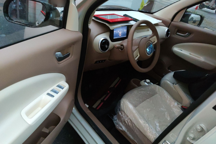 五菱汽车 宏光MINIEV 2025款 四门版 进阶款中控内饰20