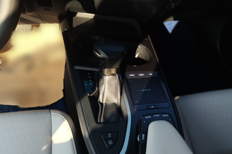 雷克萨斯UX 2020款 200 特别版局部细节18