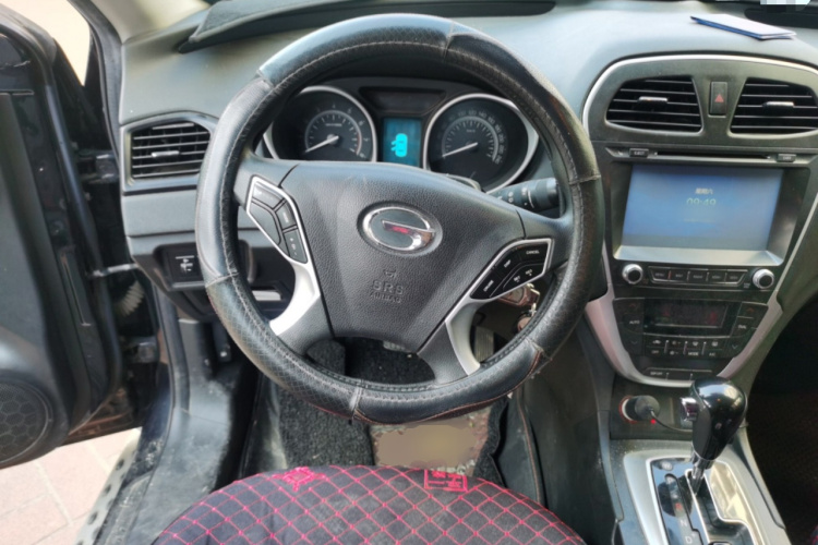 广汽传祺 传祺GS5 2014款 2.0L 自动两驱超享版中控内饰13