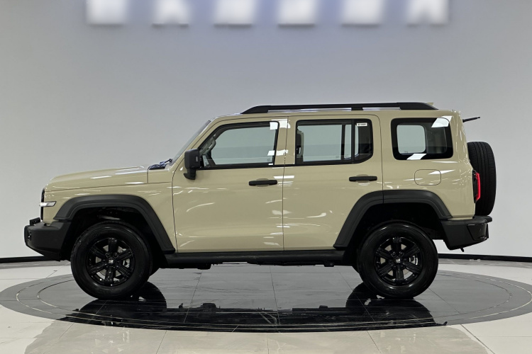 坦克300 2025款 2.0T 征服者车身外观6003