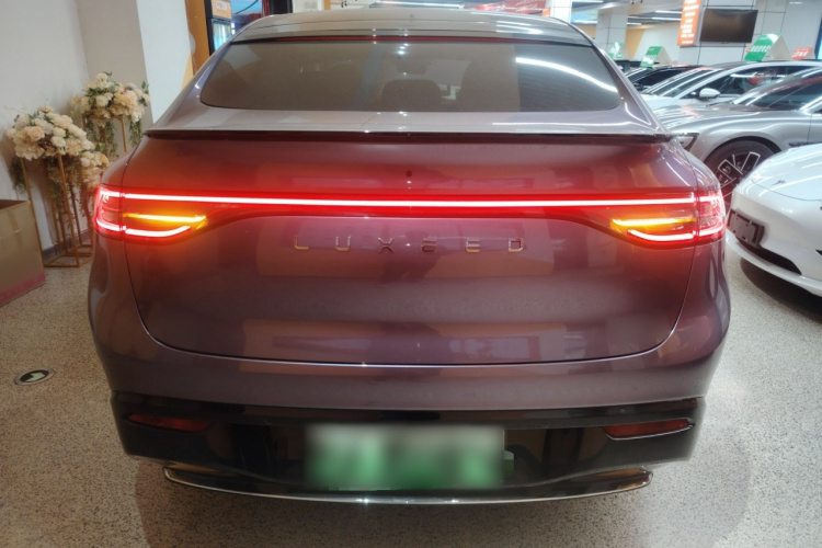 鸿蒙智行 智界R7 2024款 纯电 736km UItra车身外观6004