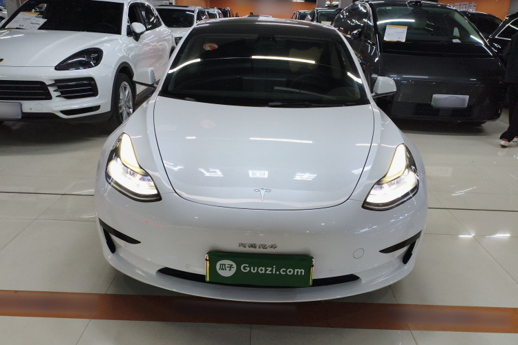 特斯拉 Model 3 2021款 标准续航后驱升级版 3D6车身外观2
