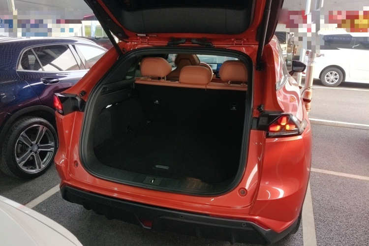 深蓝汽车 深蓝S07 2024款 215Max 乾崑智驾ADS SE增程版机舱底盘23