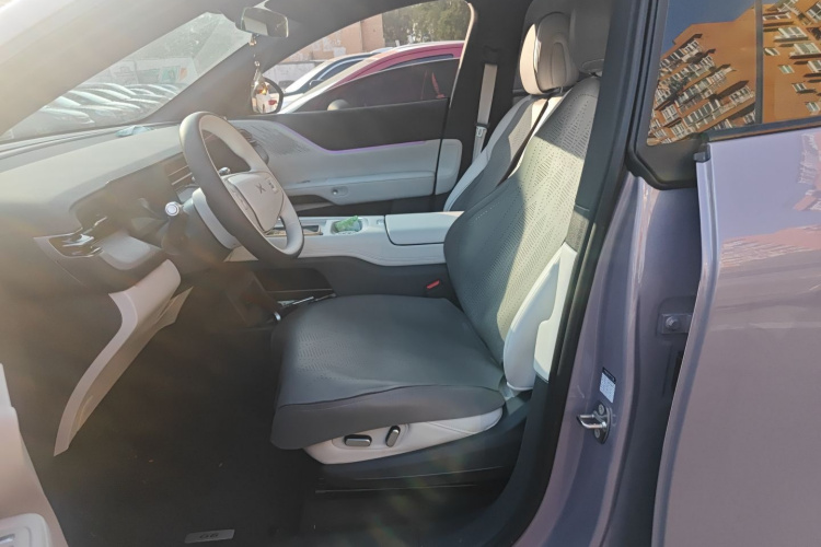 小鹏G6 2025款 625 长续航 Max 科技版中控内饰19